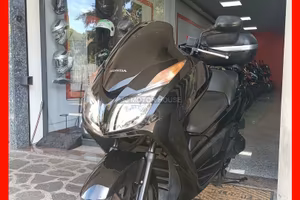 Honda forza 300 .rate senza busta paga.garanzia