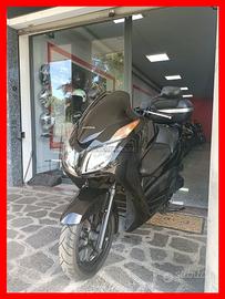 Honda forza 300 .rate senza busta paga.garanzia