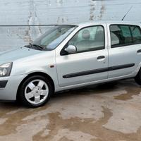 Renault clio 1.5 disel neopatentati