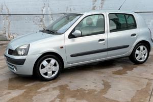 Renault clio 1.5 disel neopatentati