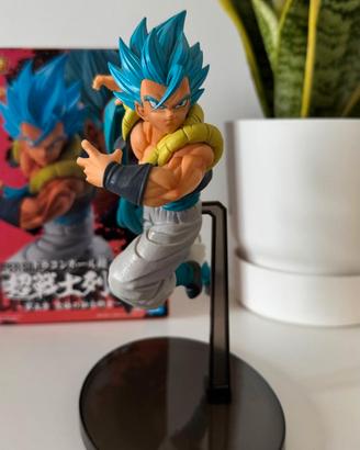 Gogeta Super Saiyan Blue Figure Dragon Ball