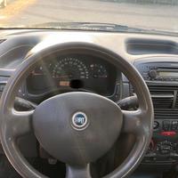 FIAT
Punto 3a serie ('03'-'11')
Punto 1.2 5P Activ