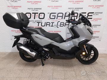 Honda adv 350 del 2024 con soli 3500km