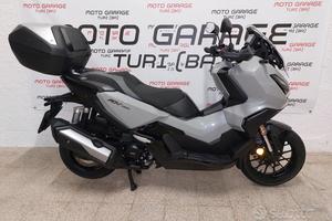 Honda adv 350 del 2024 con soli 3500km