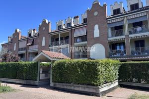 3 LOCALI CON GIARDINO E TAVERNETTA