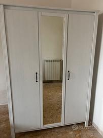 Armadietto con specchio