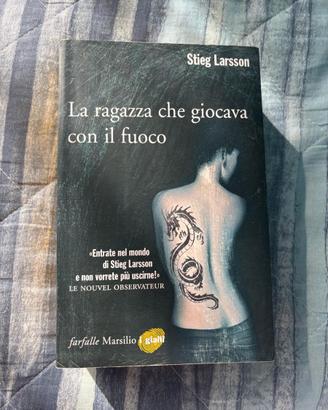 Libro Stieg Larsson (Millennium Trilogy 2)