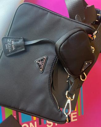 Borsa Prada Re-Edition 2005