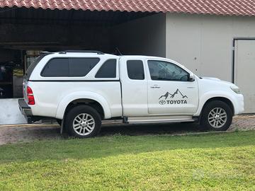Toyota Hilux Extra Cab