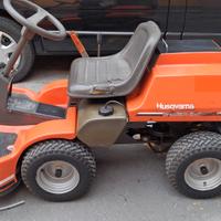 Trattorino Rasaerba Husqvarna 