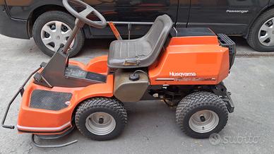 Trattorino Rasaerba Husqvarna 