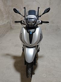 Piaggio Beverly 400