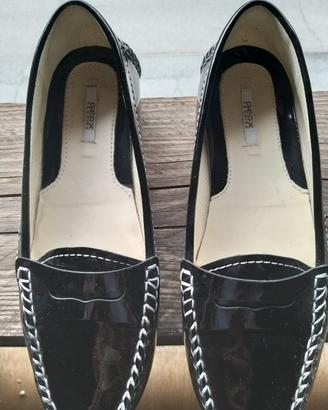  mocassini vernice nera marca geox