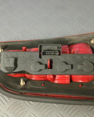 Ricambio Fanale post. Destro SKODA OCTAVIA 1997-20