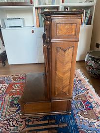 Inginocchiato fine 800