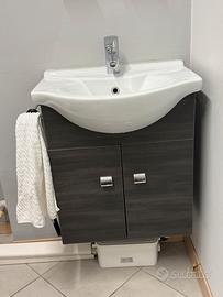 Mobiletto da bagno