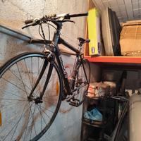 Bicicletta Scott ibrida da corsa