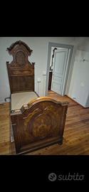 2 letti antichi a €200