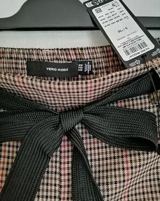 Pantaloni VERO MODA ORIGINALI- NUOVI !!!