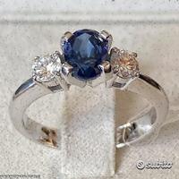 ANELLO ORO 18kt. DIAMANTI E ZAFFIRO BLU NATURALE