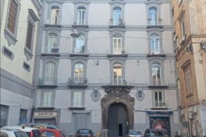 Posto letto Napoli via Duomo studentesse ristruttu