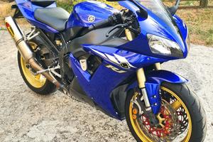 Yamaha R1 2003 – Akrapovic, Brembo, WP