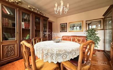 BIFAMILIARE CON LOCALE COMMERCIALE E 15 BOX AUTO I