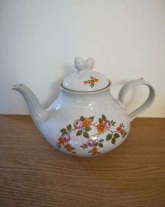 Teiera, zuccheriera e bricco del latte#idearegalo