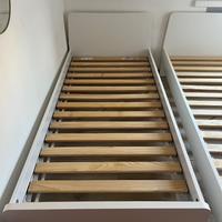 Letto bianco singolo dell’ikea