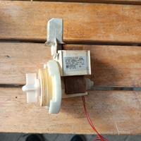 Pompa acqua lavatrice Miele