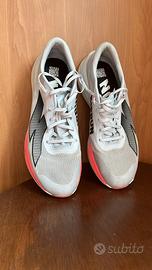 Scarpe running con piastra