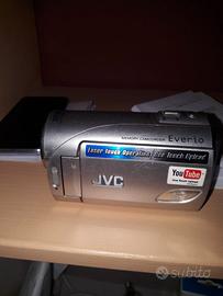 Macchina fotografica + videocamera