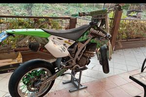 Kawasaki 250 4 tempi TARGATA