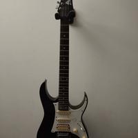 chitarra Ibanez con amplificatore 
