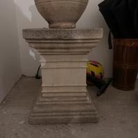 Base -  colonna - capitello pietra