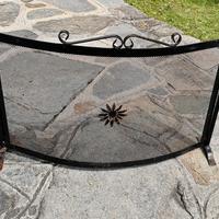 Parascintille e accessori camino in ferro battuto