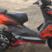 Aprilia SR 50 Factory Carburatore 11.000 km LEGGI
