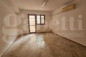 Via Dante centralissimo Ufficio 6 vani terrazzo