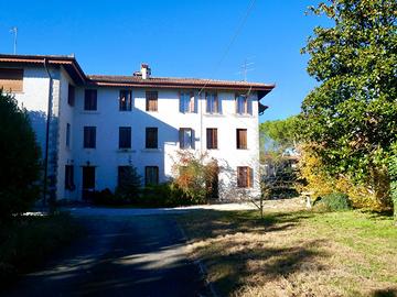 CASA PLURICAMERE CON GIARDINO