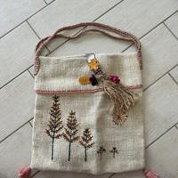 Borsa fatta a mano ricamata