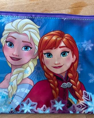 Astuccio portapenne  Frozen con Elsa ed Anna