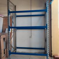 SCAFFALATURE METALLICHE MAGAZZINO