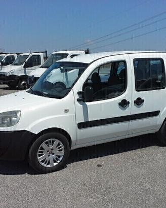 Fiat Doblo 1.9 MJT Vettura VETRATO 5 POSTI