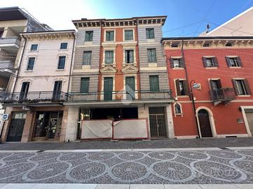 3 LOCALI A BUSSOLENGO