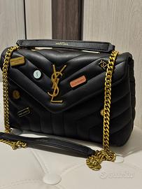 Borsa nera elegante con sacchetto incluso nuova