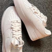 Nike Air Force 1 bianche originali – taglia 40