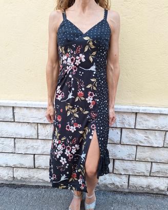 Abito estivo sbarazzino stampato nero e colorato