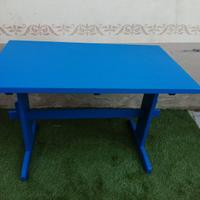 Tavolino blu