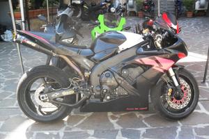 Yamaha YZF R1 2006 PISTA OHLINS BREMBO