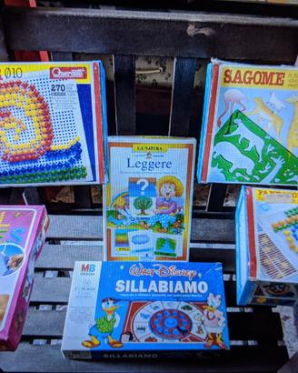 Giochi x piccini con chiodini colorati Quercetti
